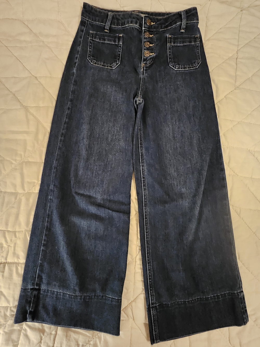 Tractr Patch Pocket Wide Crop - Size 12